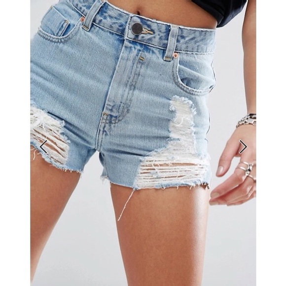 ASOS Denim Side Split Short in Limewash Blue - Picture 2 of 6
